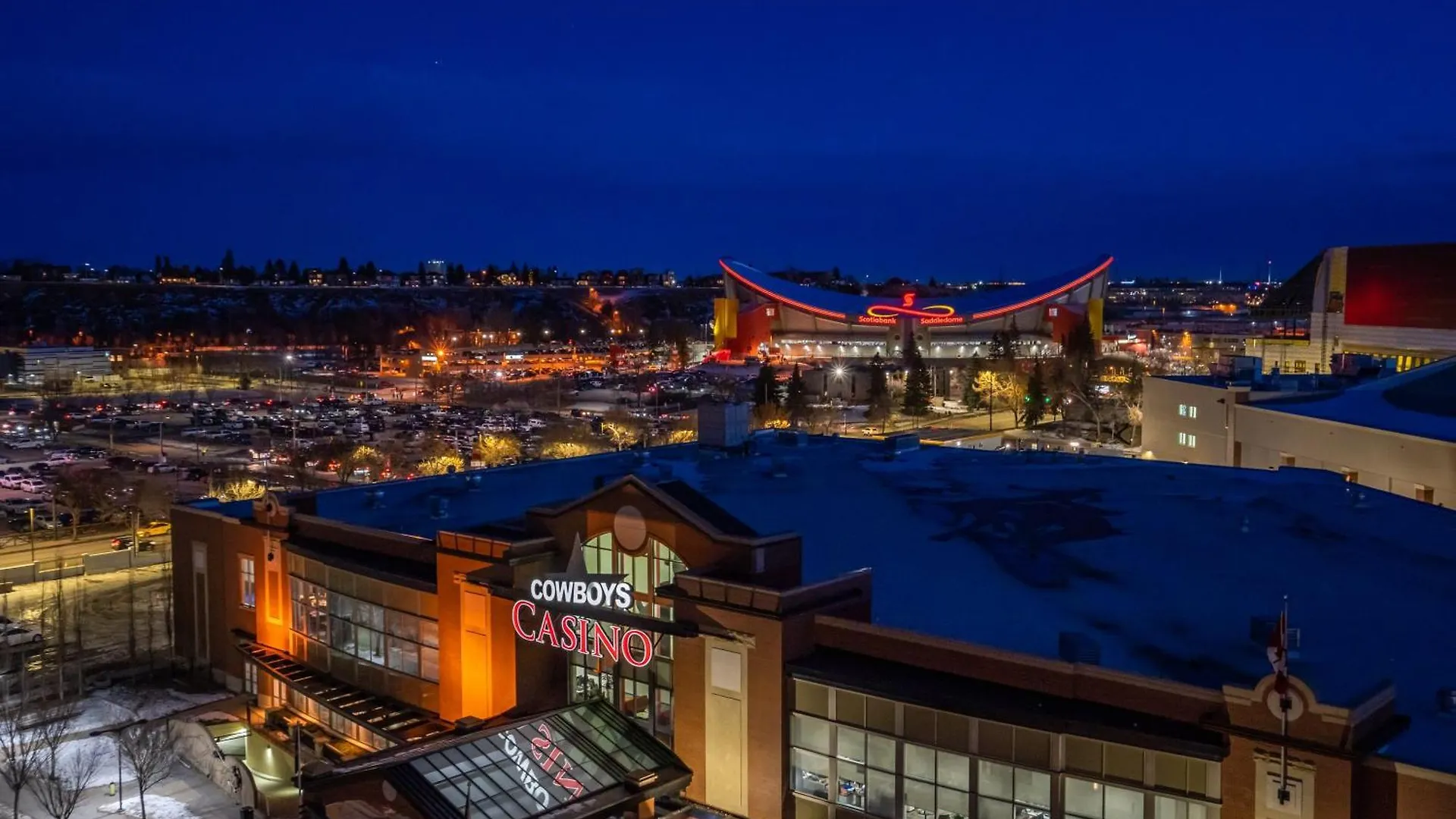 5-Min Walk To Stampede!! Stunning 34Th Floor Views, Prime Downtown Location - Near Stampede, Casino, Bars! Free Banff Pass, Parking, Wine! Villa Calgary Canada